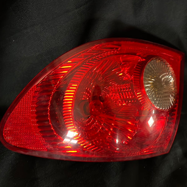 03 Toyota Corolla Tail lamp Right side.