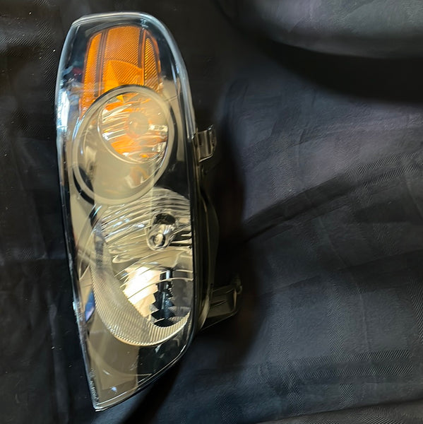 06 Nissan Sentra Right Headlamp