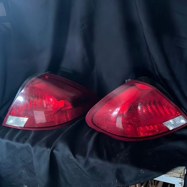 02 Ford Taurus TailLamps